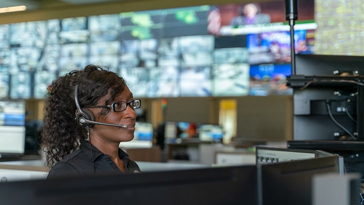 Person in emergency 911 call center