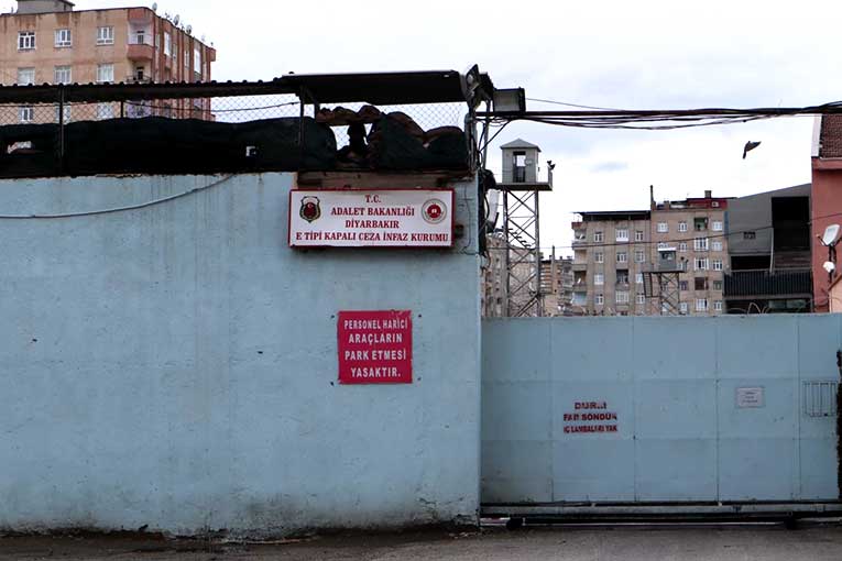 worst prisons diyarbakir prison