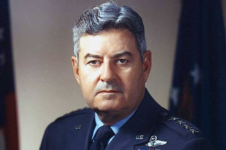 famous united states air force officers curtis lemay