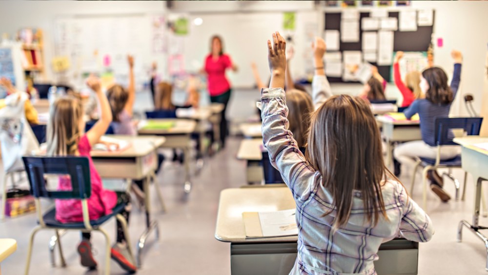 i-PRO-and-NovoTrax-partner-to-enhance-school-safety